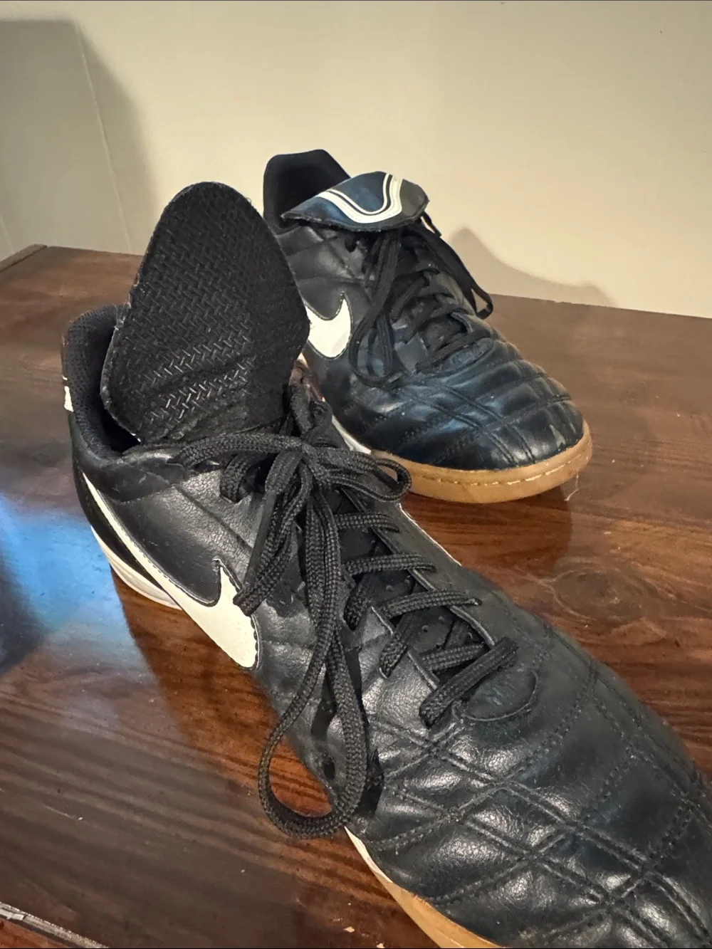 Nike Women’s Black Indoor Soccer Shoes with Gum Sole